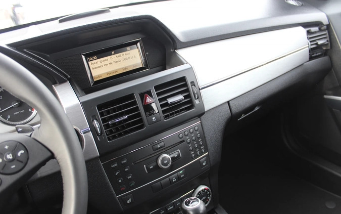 Mercedes-Benz GLK cena 57900 przebieg: 260435, rok produkcji 2012 z Dębno małe 562